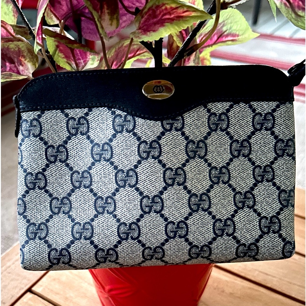 Authentic Navy Blue Gucci Supreme Clutch/Pouch